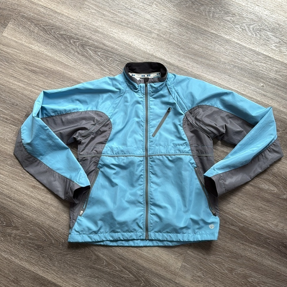 Men's Blue and Gray Jacket Large